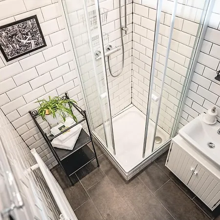 The Gallery Apartment
